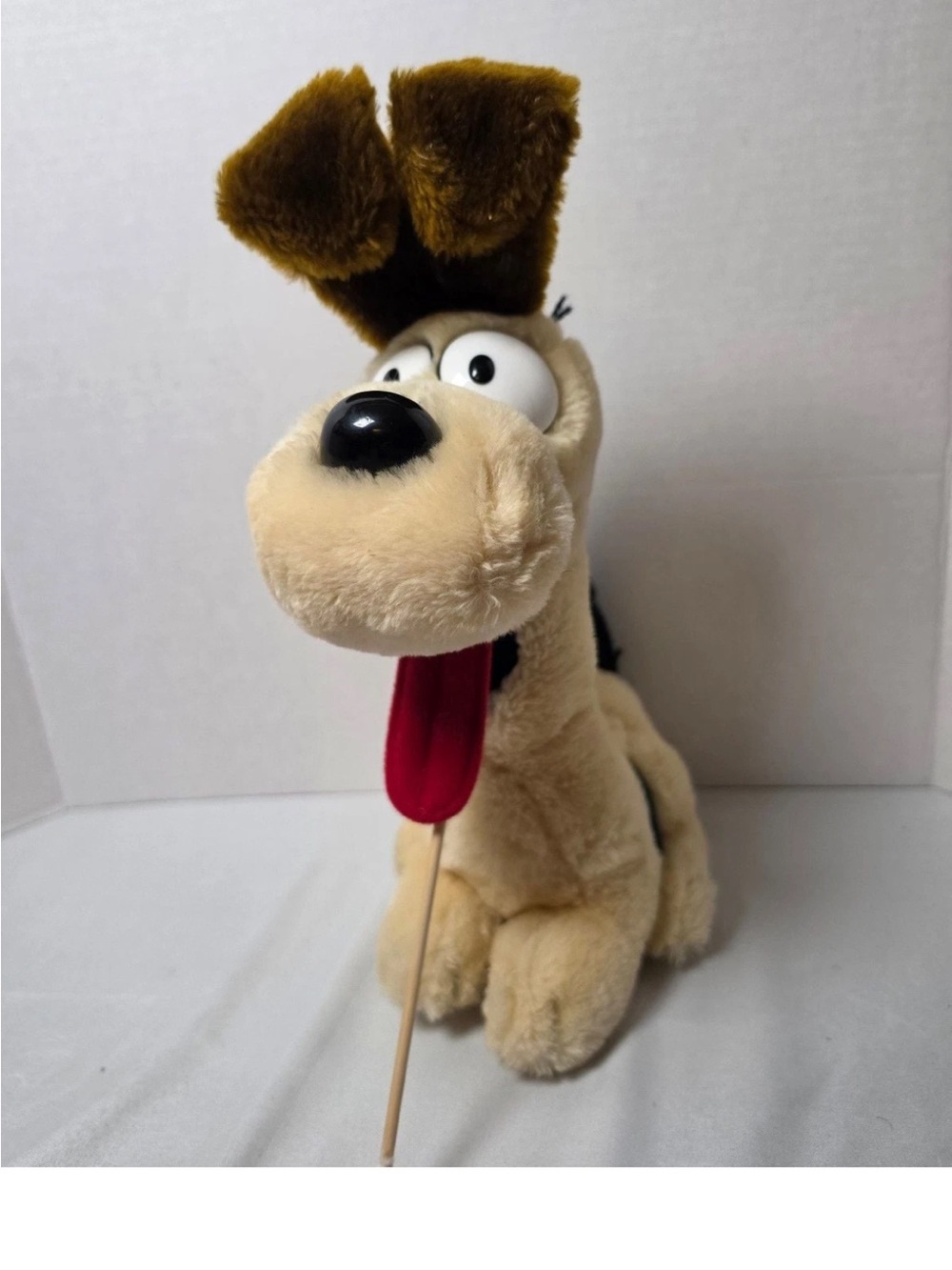 Vintage 1983 Odie Dog Plush Dakin Garfield Cartoon plush 18" w/14" ears.